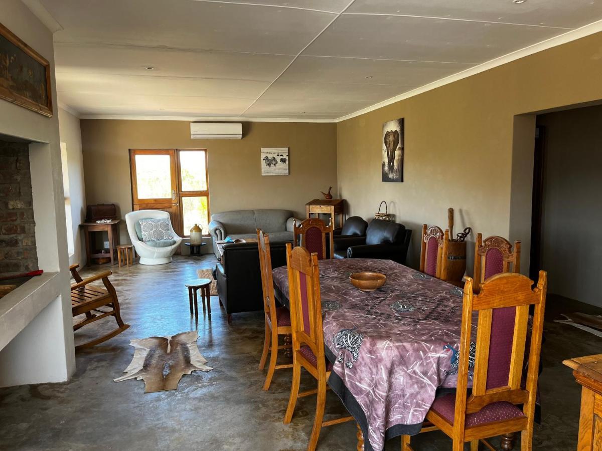 Zwartberg View Mountain Lodge Oudtshoorn Bagian luar foto